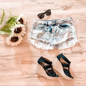 Forever 21 Bleach Wash Jean Shorts Distressed